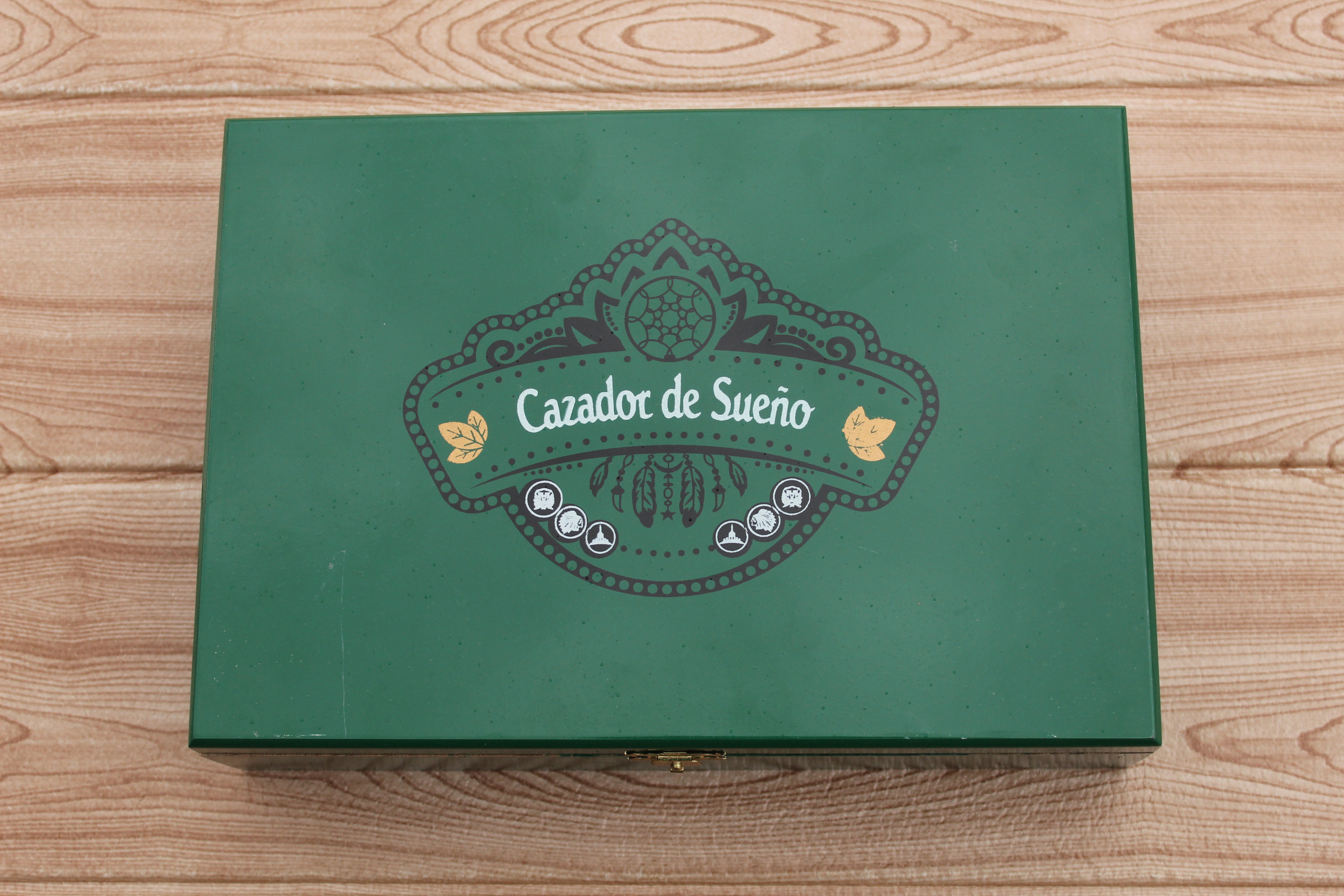 El Emperador — caja cerrada