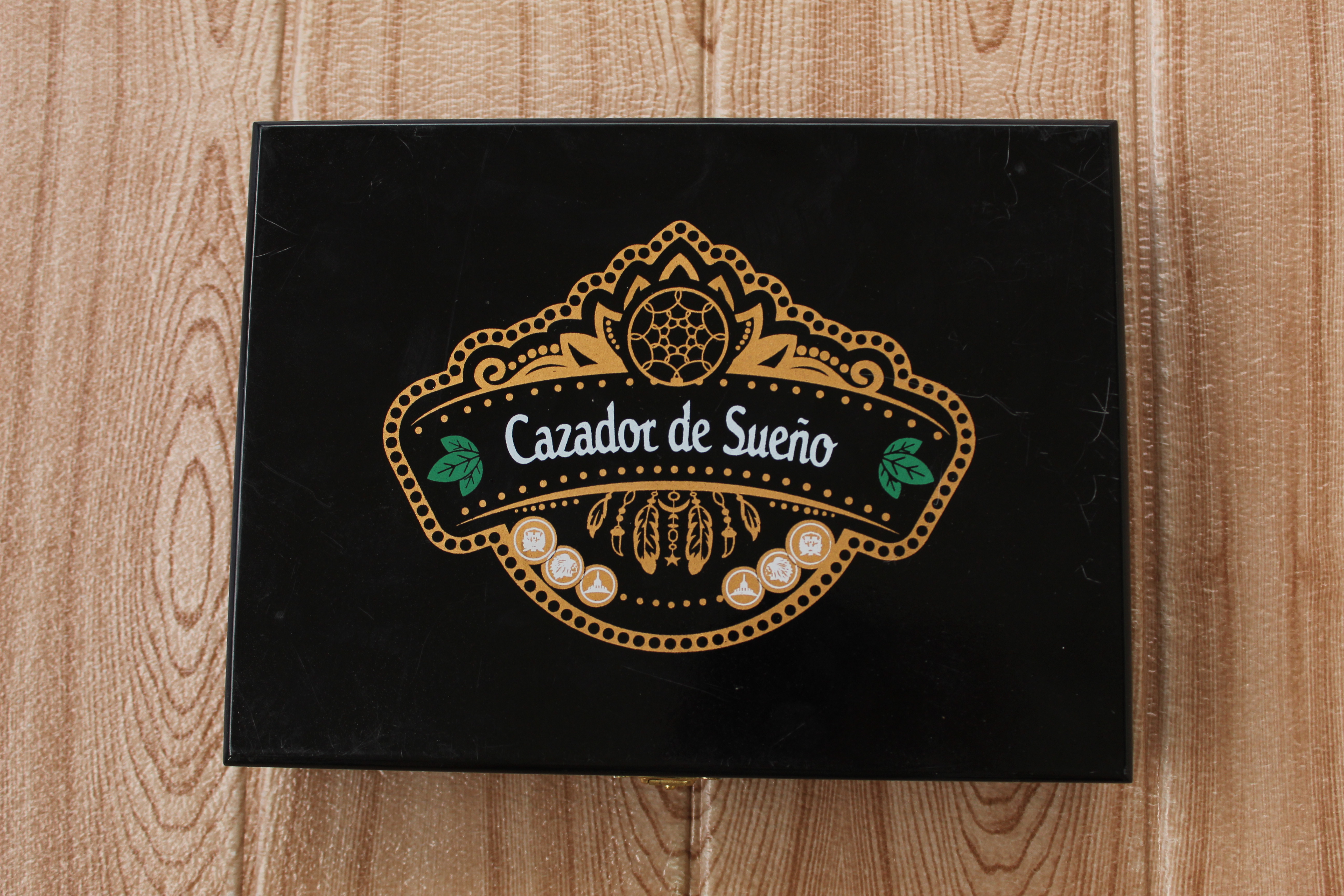 El Sultán — caja abierta